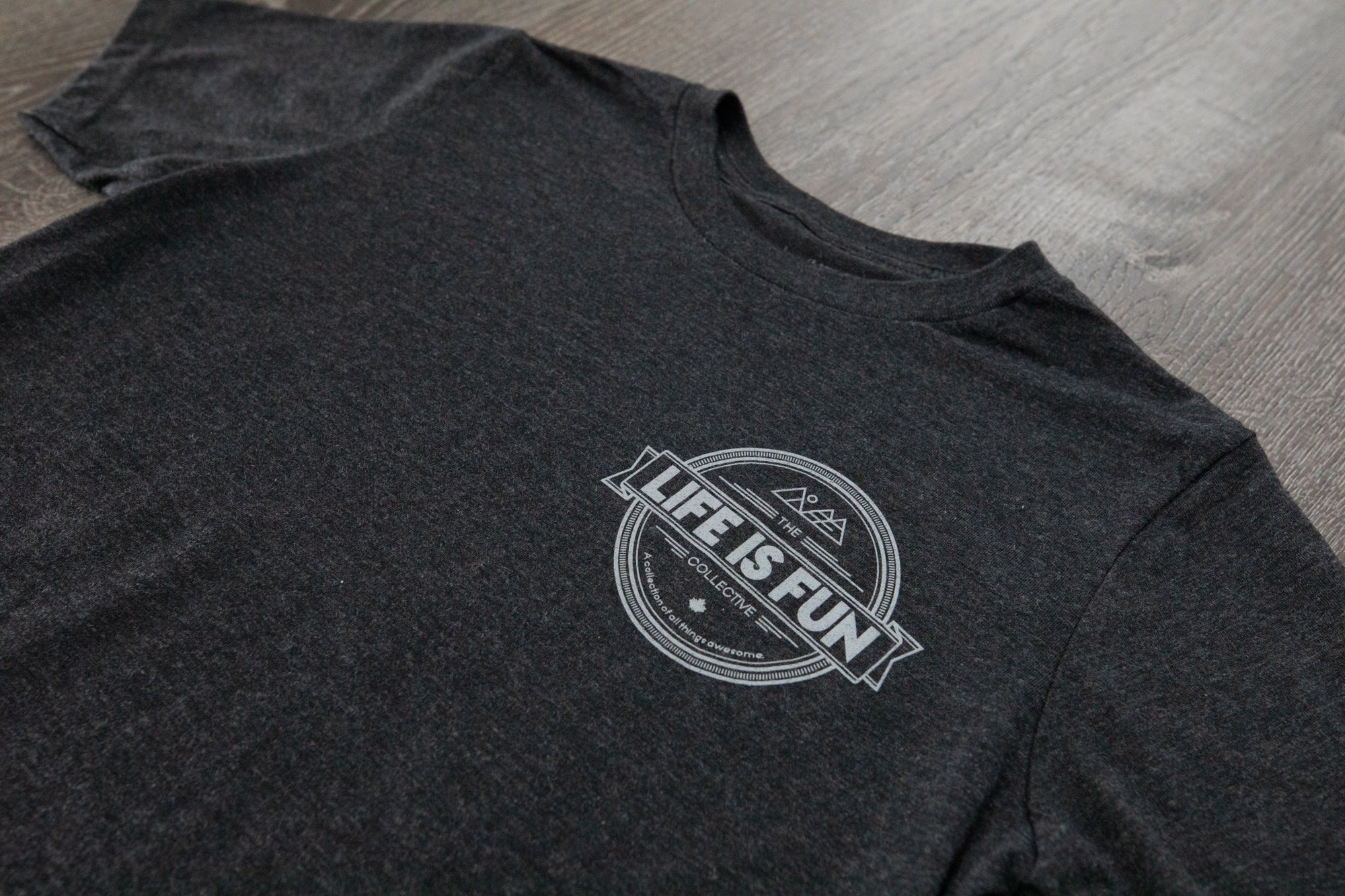 Youth Premium T-shirt // Crest Logo
