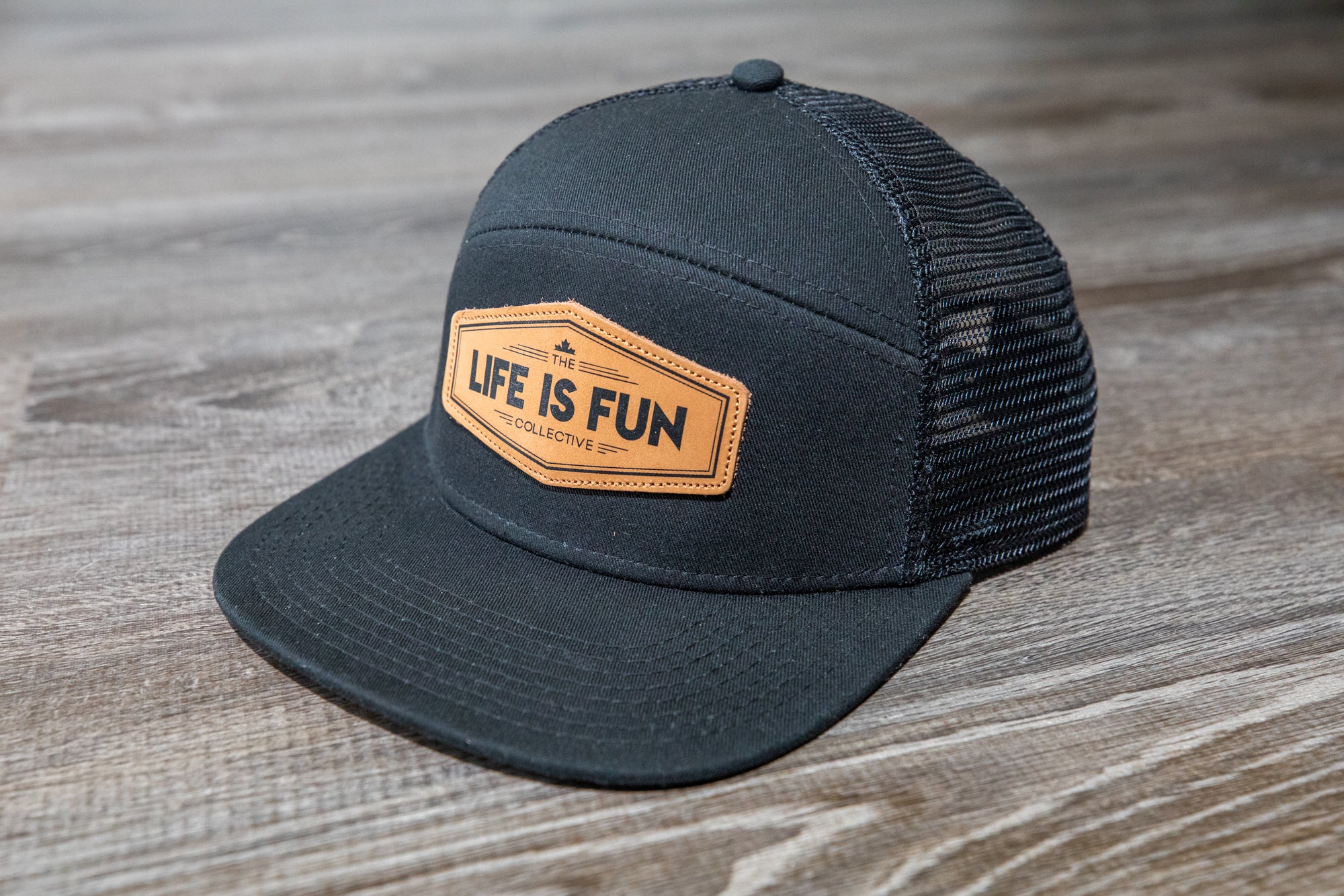 6 Panel Snapback // Black